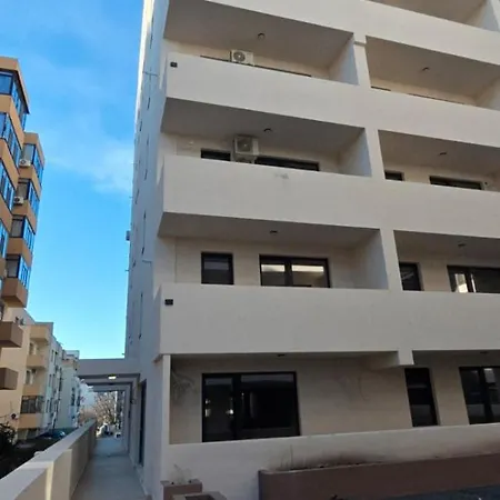 Livia Sea Luxury